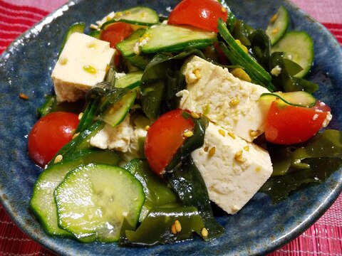 ヘルシー！きゅうりとワカメの豆腐サラダ